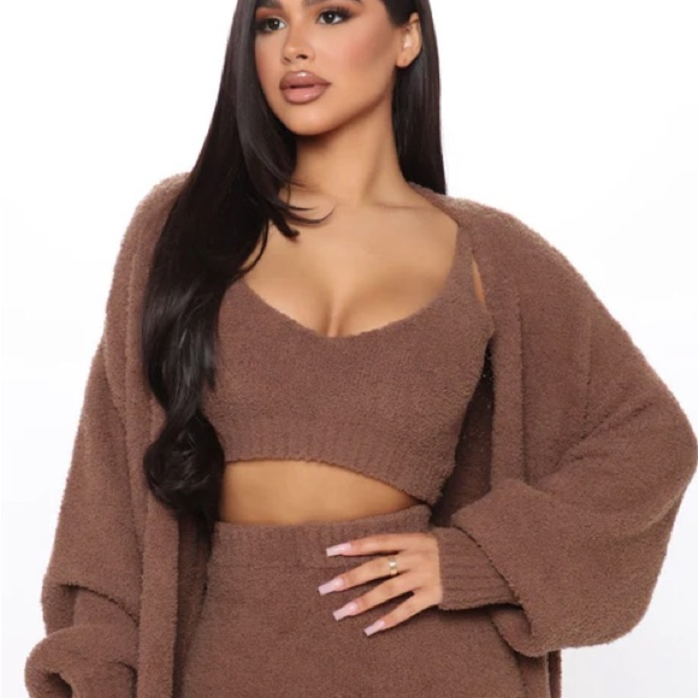 Cozy crop top - Picture 6 of 10